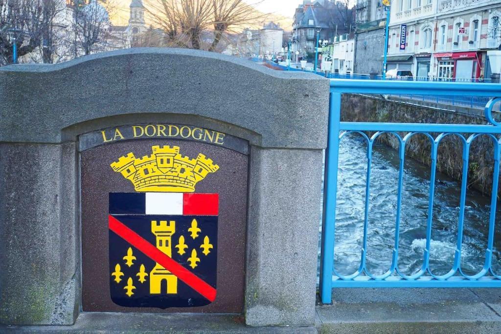 Appt Lumineux, Thermes Et Montagne La Bourboule Exterior photo